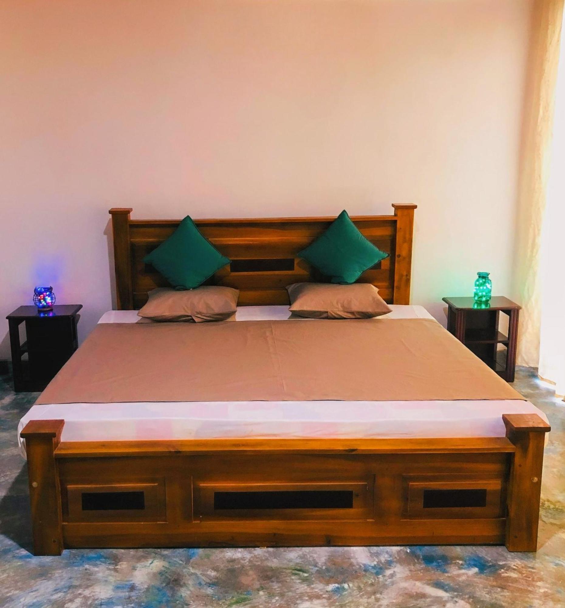 Barefoot Inn Kandy Exteriör bild